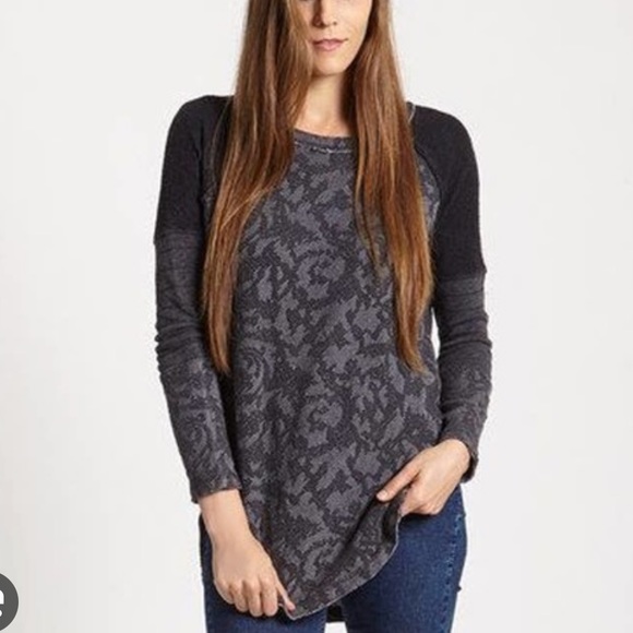 🎉HOST PICK🎉 Free People black & grey “Bed of Roses” pullover sweater - Picture 3 of 16